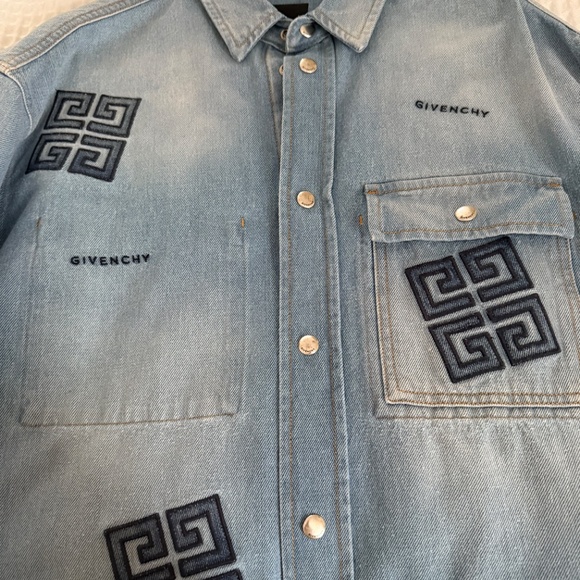 Givenchy men’s shirt - Picture 2 of 7